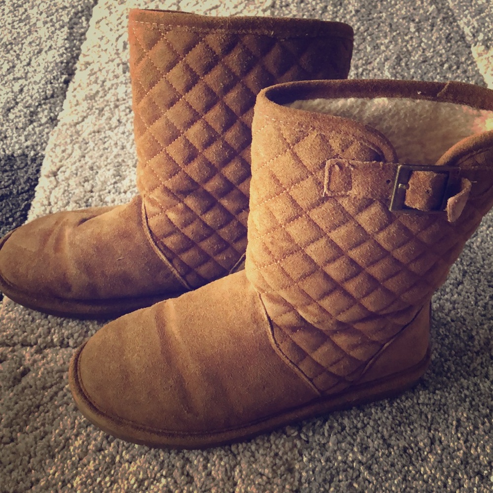 Bear paw boots